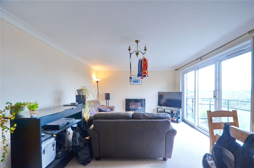 Property photo 2 of 10 Picture No. 04