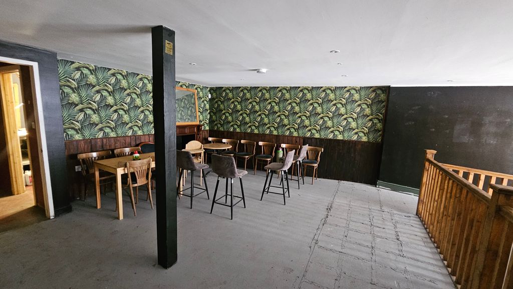 Property photo 2 of 5 Upper Trade Area