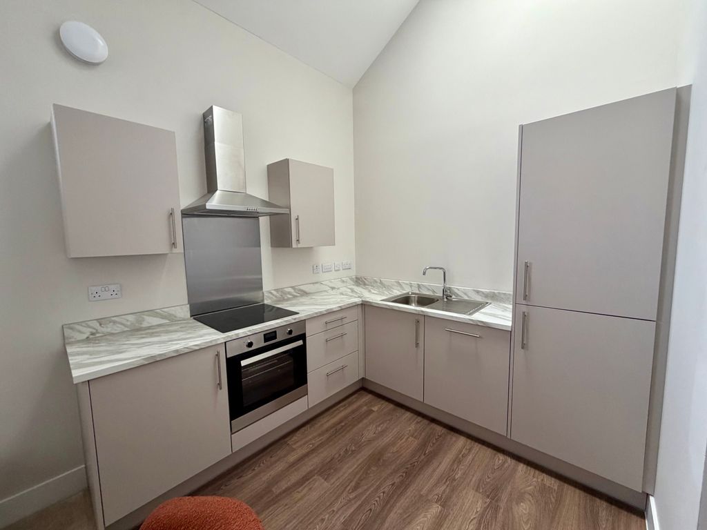 Property photo 1 of 4 Kitchen