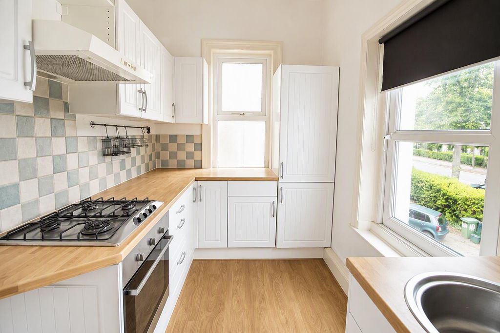 Property photo 3 of 6 Kitchen.Png
