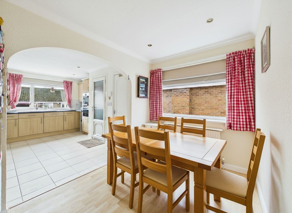 Property photo 3 of 17 Dining Room (Virtually Furnished)