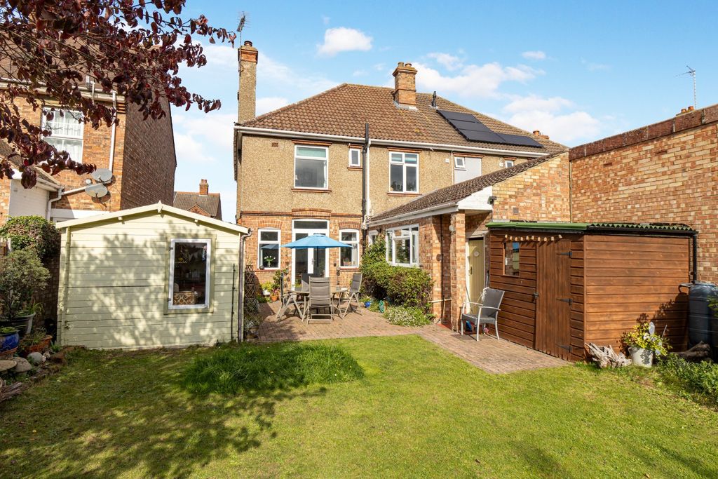 Property photo 2 of 34 4295202