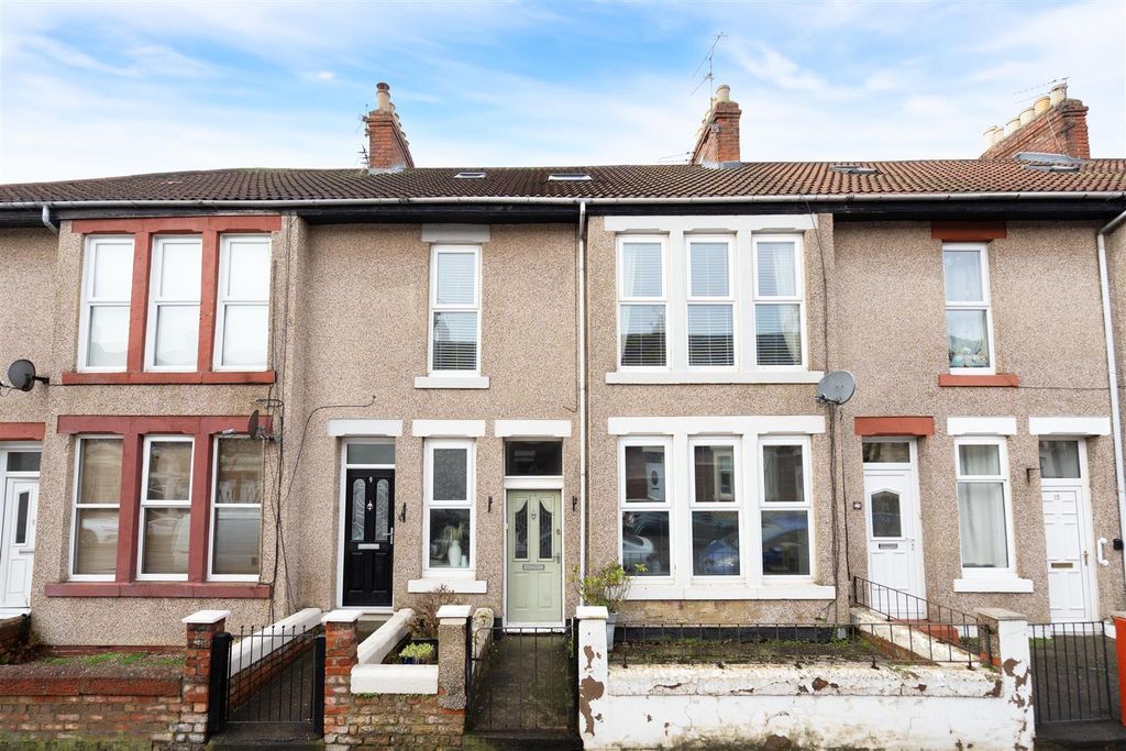 Property photo 1 of 8 External