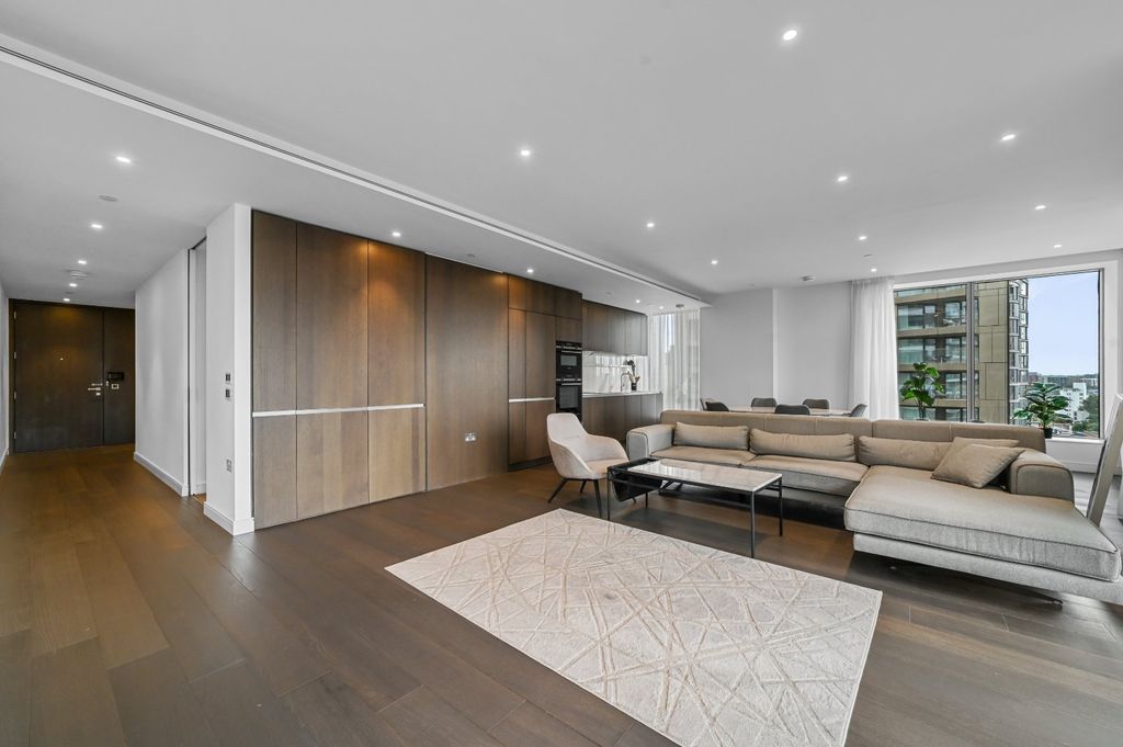 Property photo 2 of 17 Reception Room