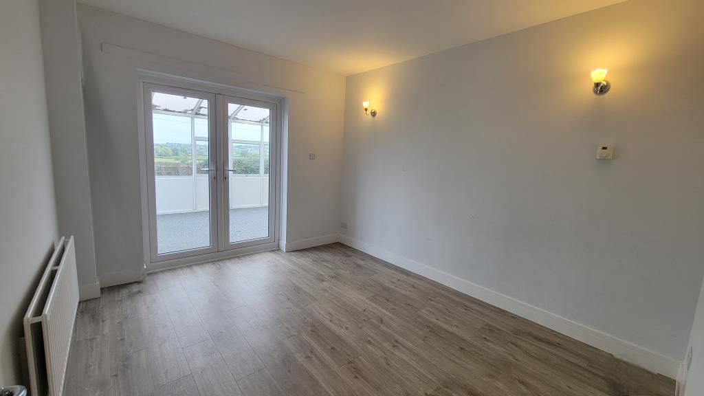 Property photo 3 of 12 Living Room