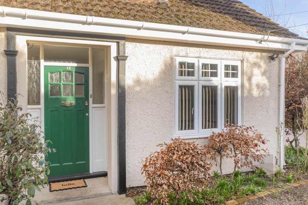 Property photo 3 of 24