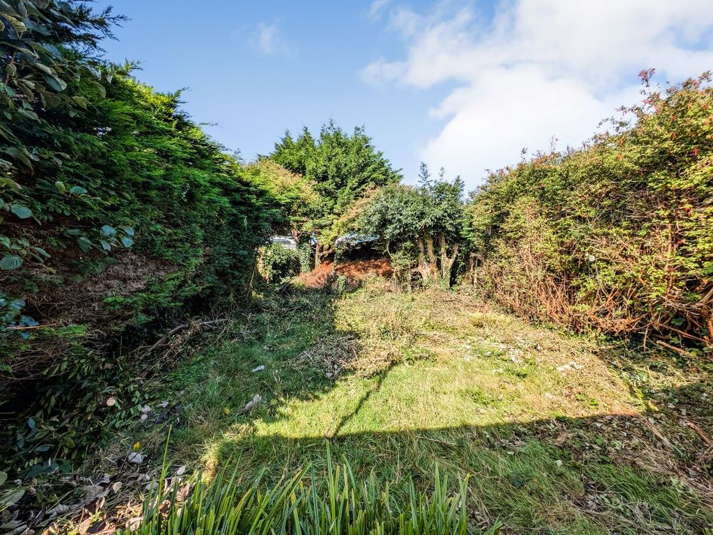 Property photo 3 of 4