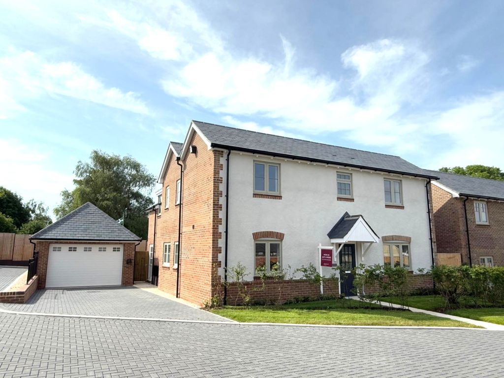 Property photo 1 of 16 011F8539Bc8543429B3654A0101A2A51