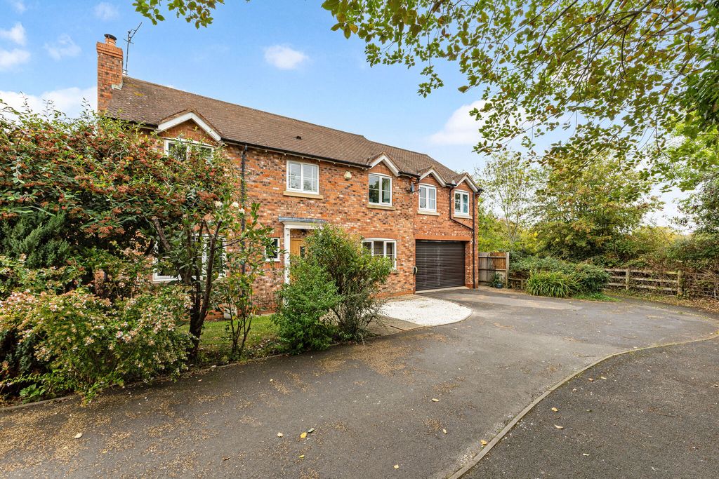 Property photo 1 of 19