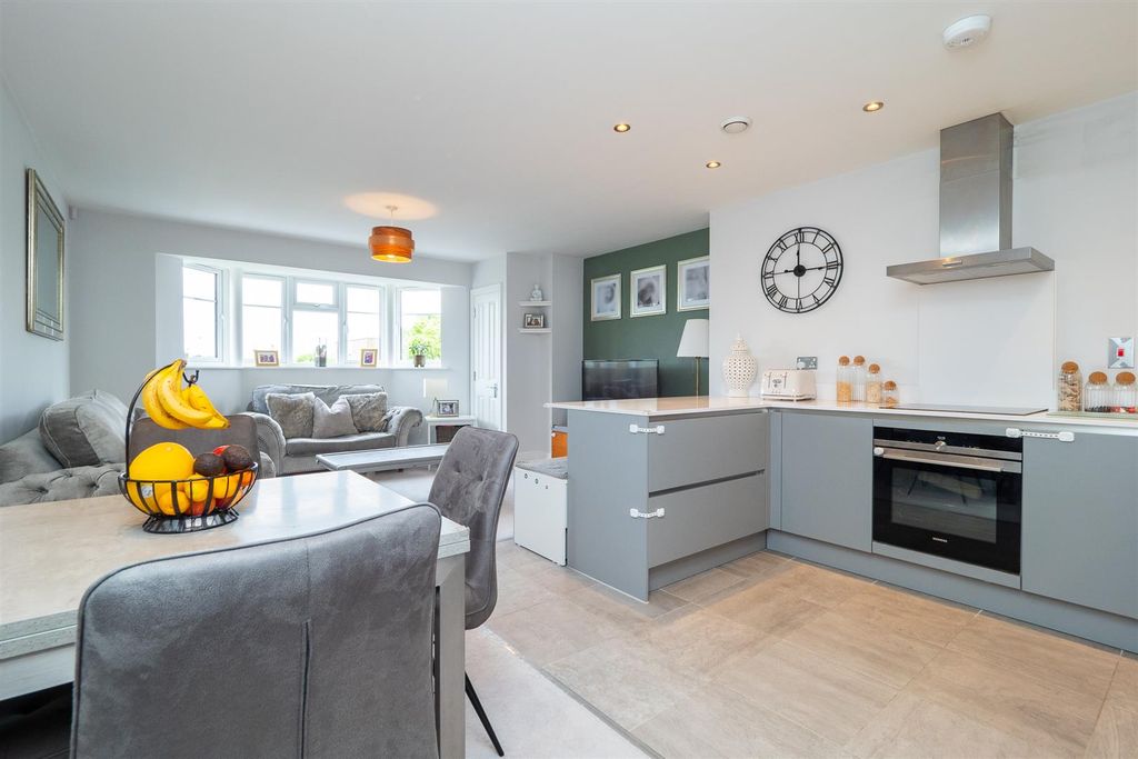 Property photo 3 of 13 Ac_004.Jpg