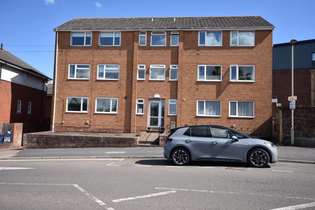 Property photo 1 of 5