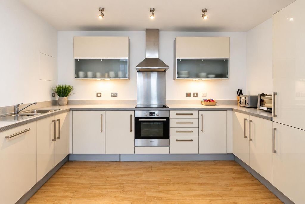Property photo 1 of 17 7.Png