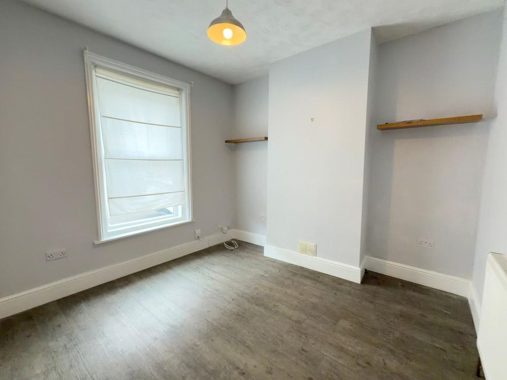 Property photo 2 of 11 1.Jpg