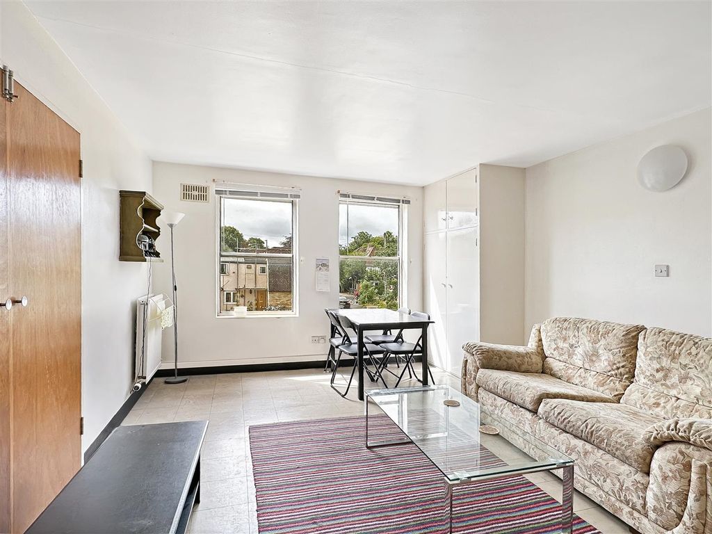 Property photo 2 of 9 Living Area.Jpg
