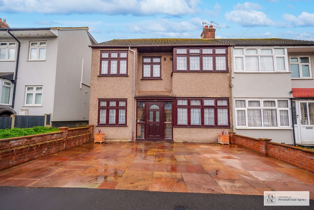 Property photo 1 of 21