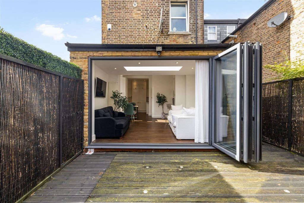 Property photo 3 of 14 19651175 (6).Jpg