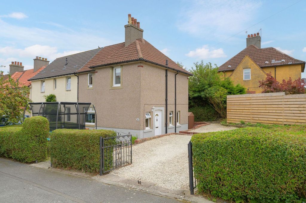 Property photo 1 of 25