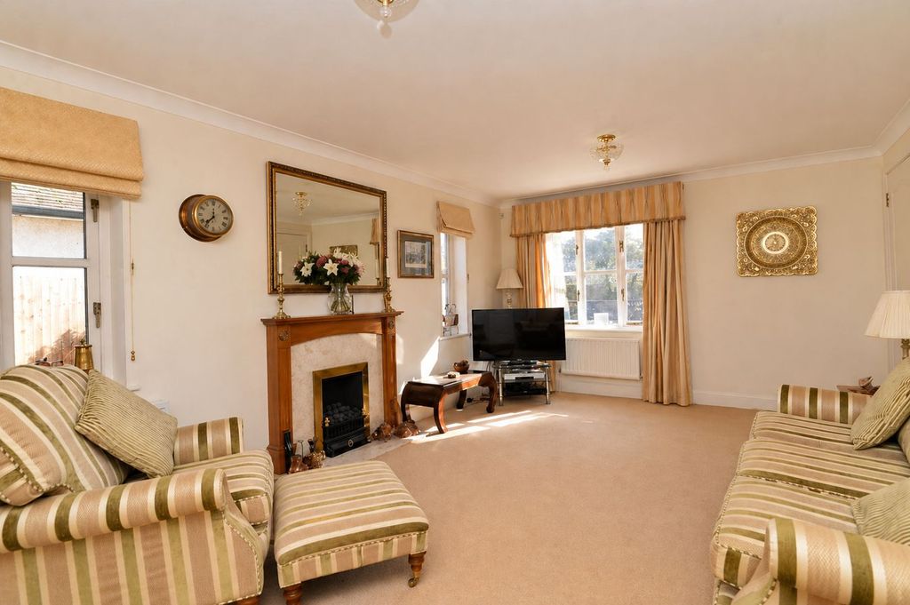 Property photo 2 of 15