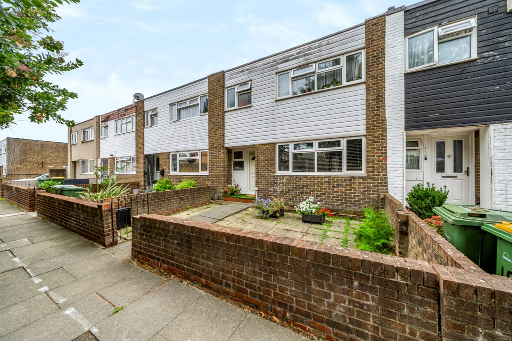 Property photo 2 of 19