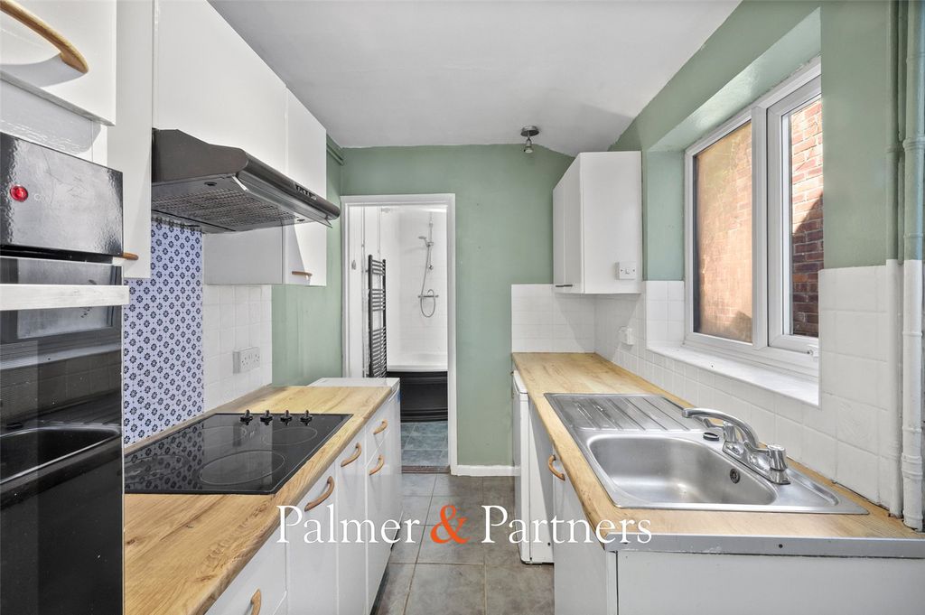 Property photo 2 of 14 Picture No. 05