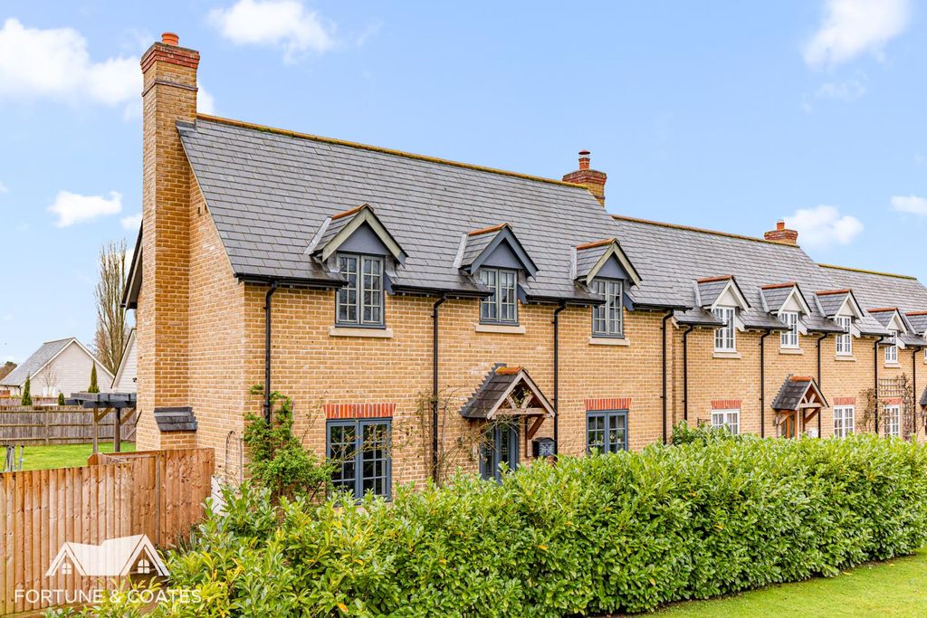 Property photo 1 of 26 Stonehallgrove_32.Jpg