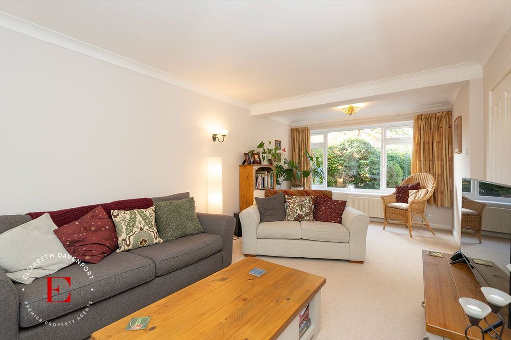 Property photo 3 of 27