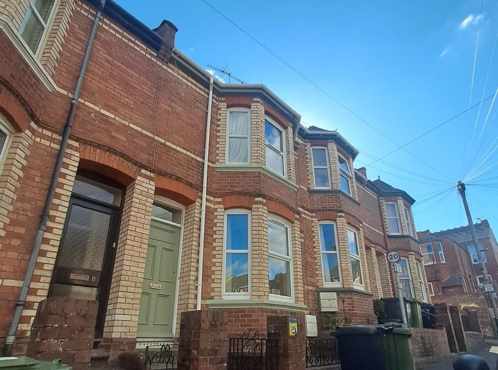 Property photo 1 of 15 6 Priory
