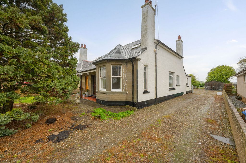 Property photo 1 of 26