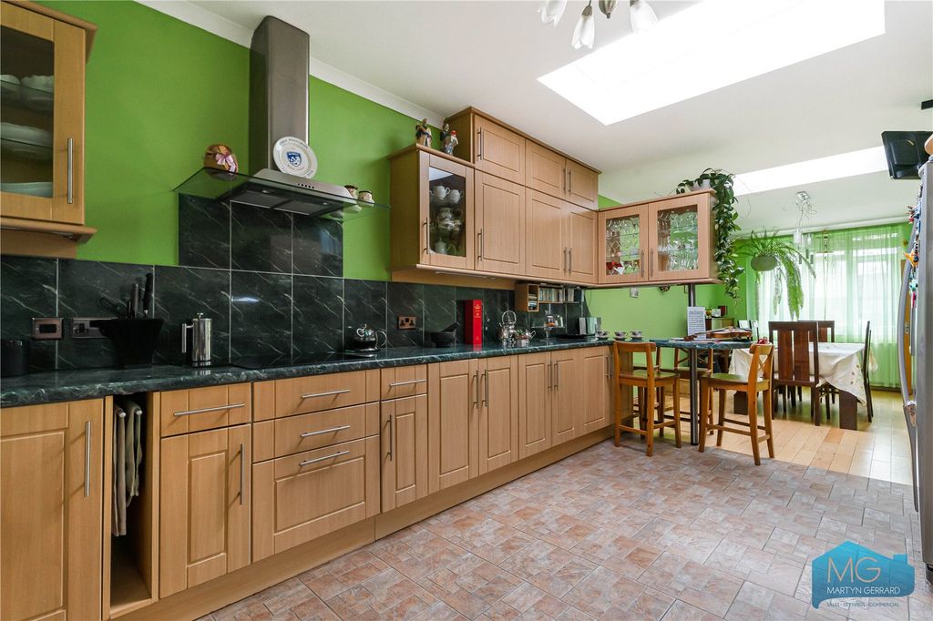 Property photo 3 of 17 Picture No. 26