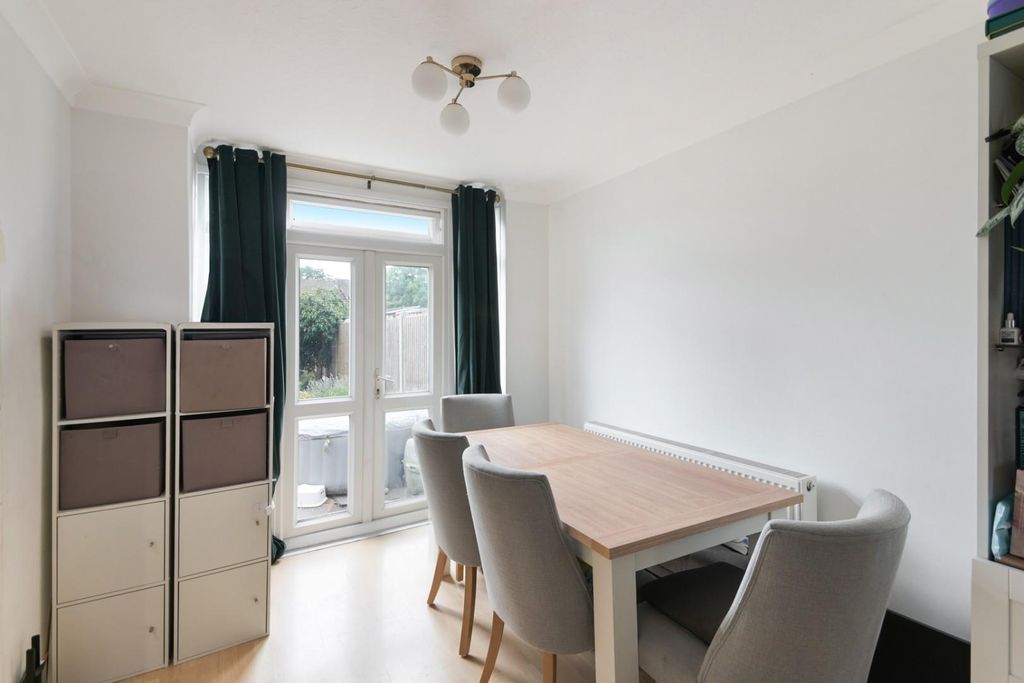 Property photo 3 of 14 Elmdene -8.Jpg