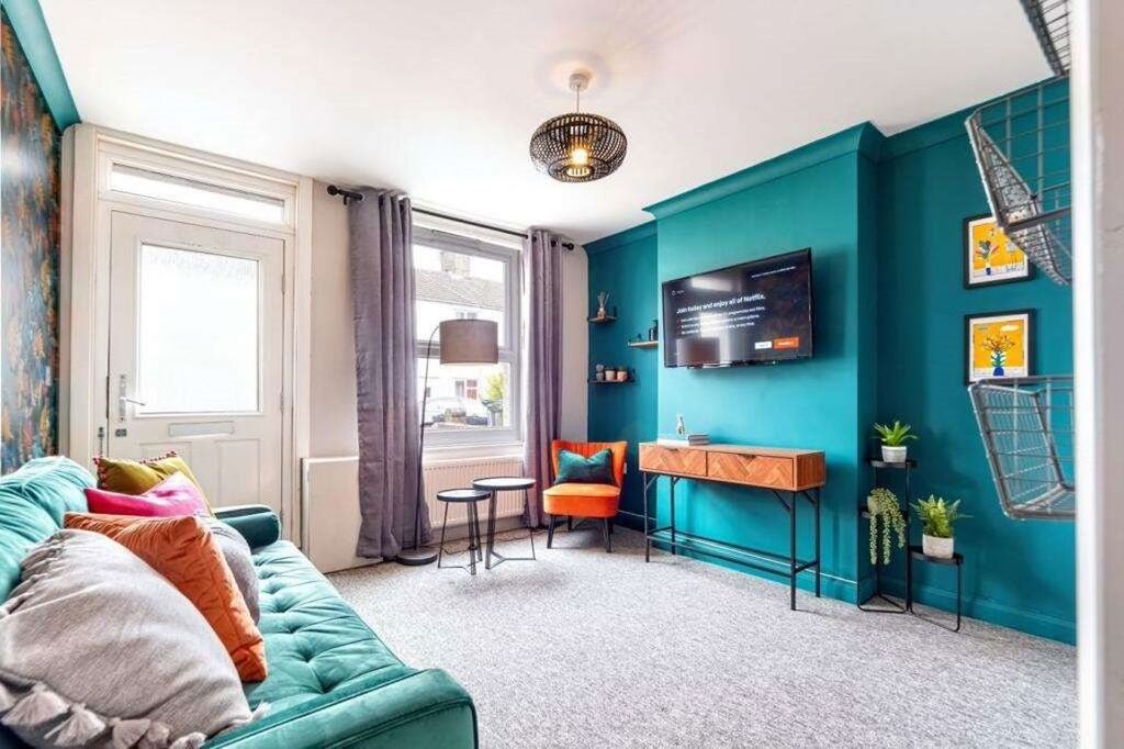 Property photo 1 of 1