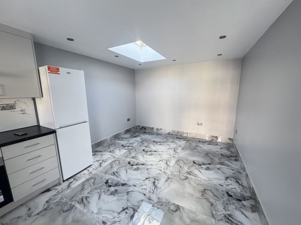 Property photo 1 of 4 One Bedroom Flat To Rent In Heston Tw5