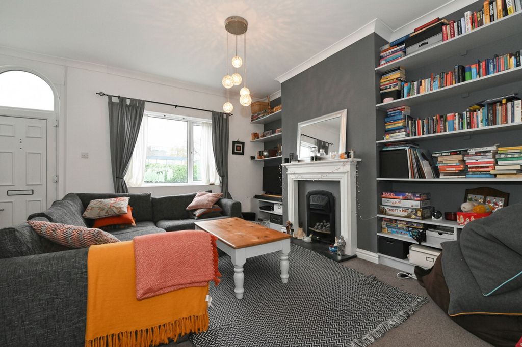 Property photo 3 of 13