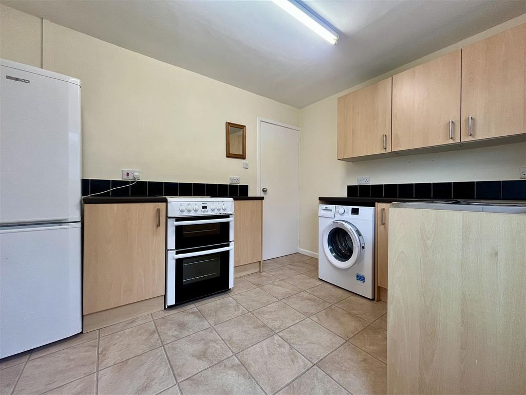 Property photo 3 of 12 20251230_104151545_Ios.Jpg