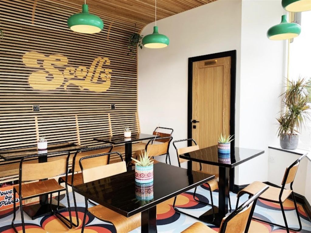 Property photo 1 of 7 Photo 0