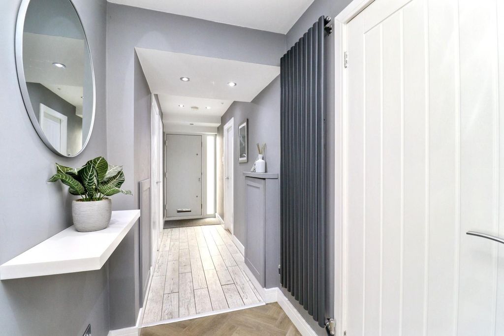 Additional image 20 of 5 bed detached house for saleWainwright Walk, Seaton Carew, Hartlepool TS25