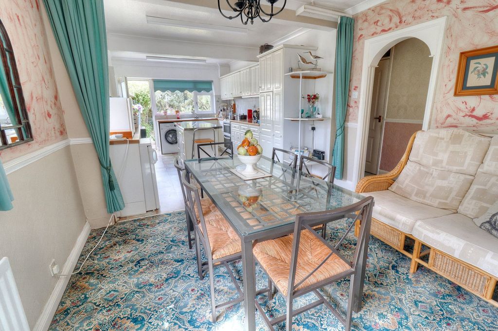 Property photo 2 of 15 Photo 2