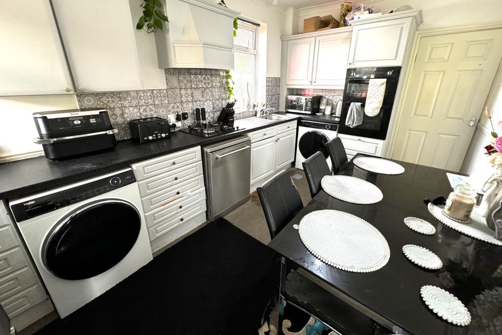 Property photo 2 of 10 2.Jpg