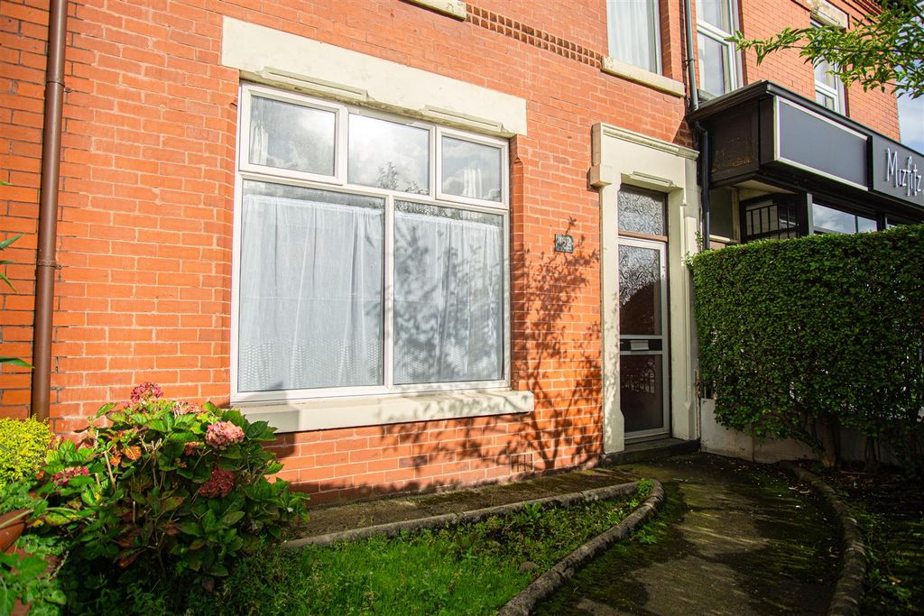 Property photo 1 of 16 Exterior - Front