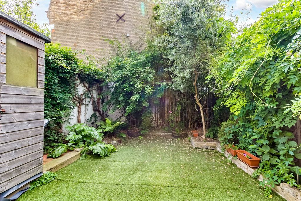 Property photo 3 of 6