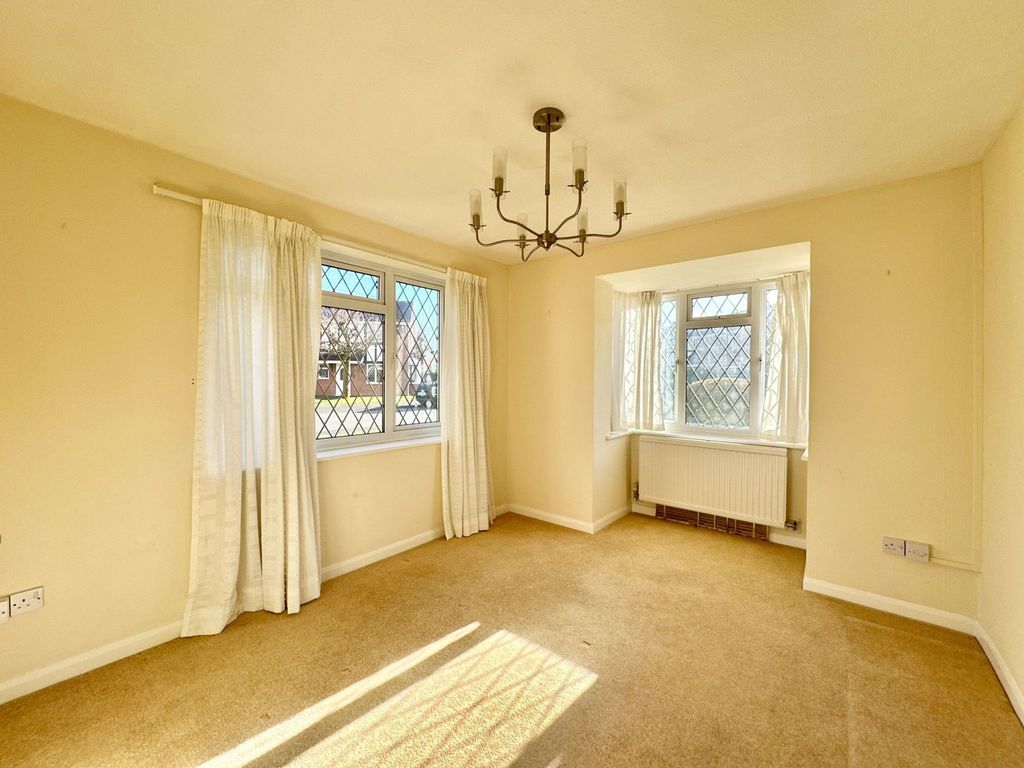 Property photo 2 of 18
