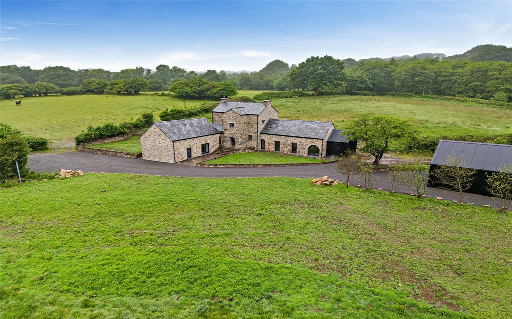 Property photo 2 of 52 Aerial