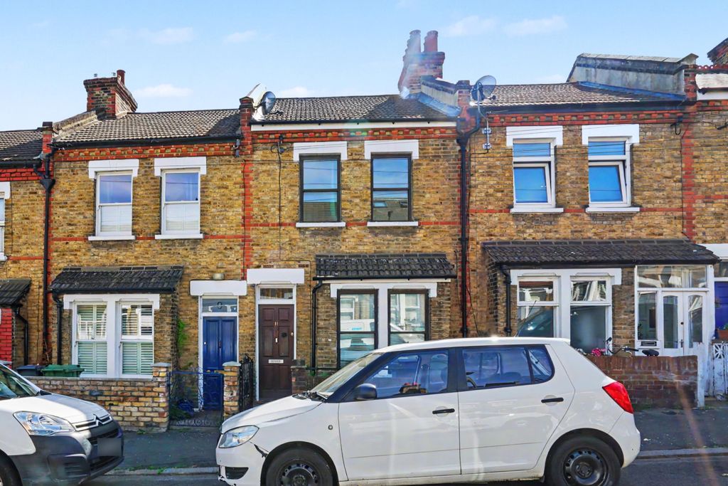 Property photo 1 of 15 11 Ladas Road, West Norwood, London, Se27 0Up
