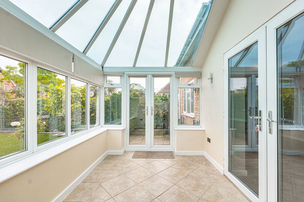 Property photo 3 of 38