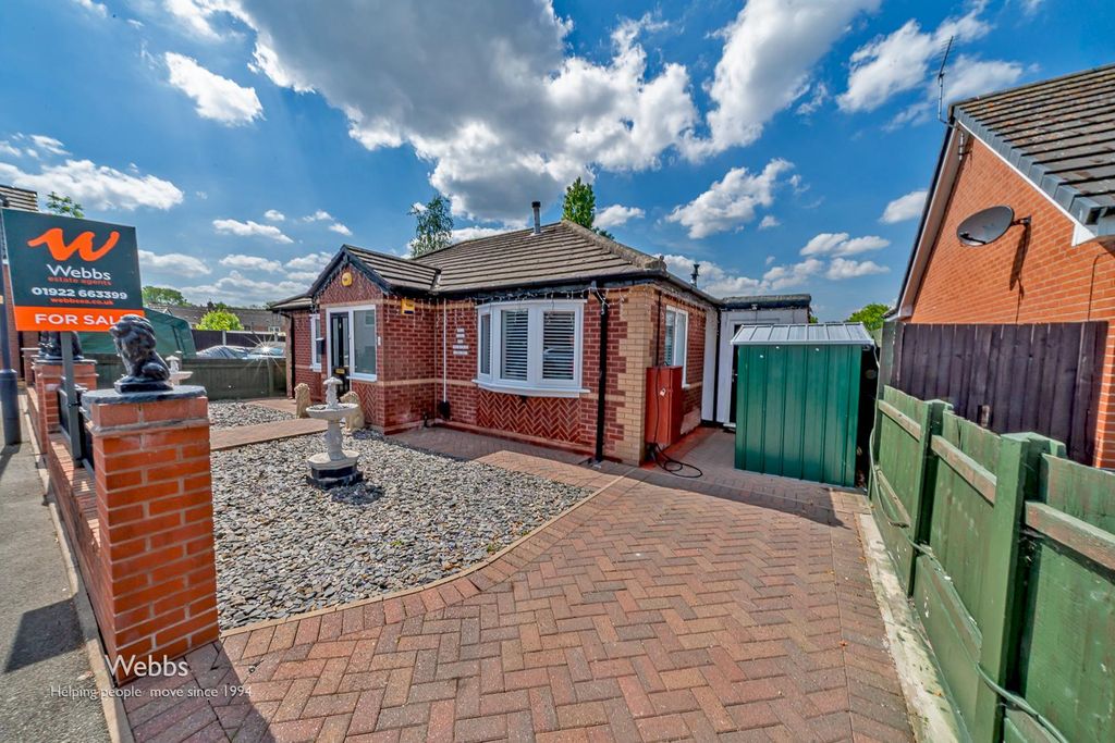 Property photo 1 of 25 Â© Webbs Estate Agents Â© (251 Of 313).Jpg