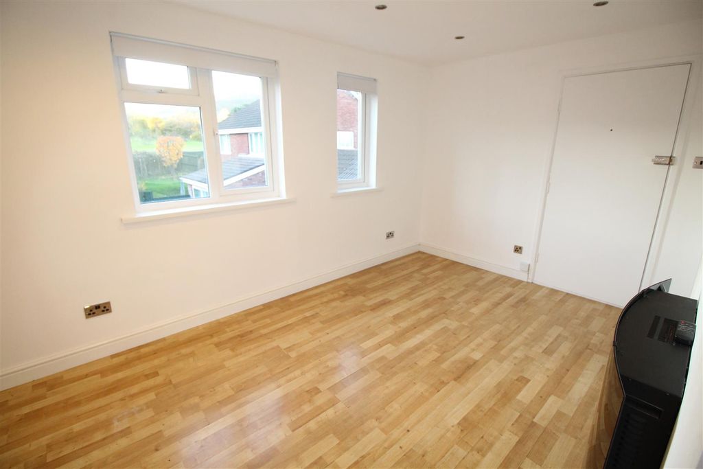 Property photo 3 of 10 Img_8709.Jpg