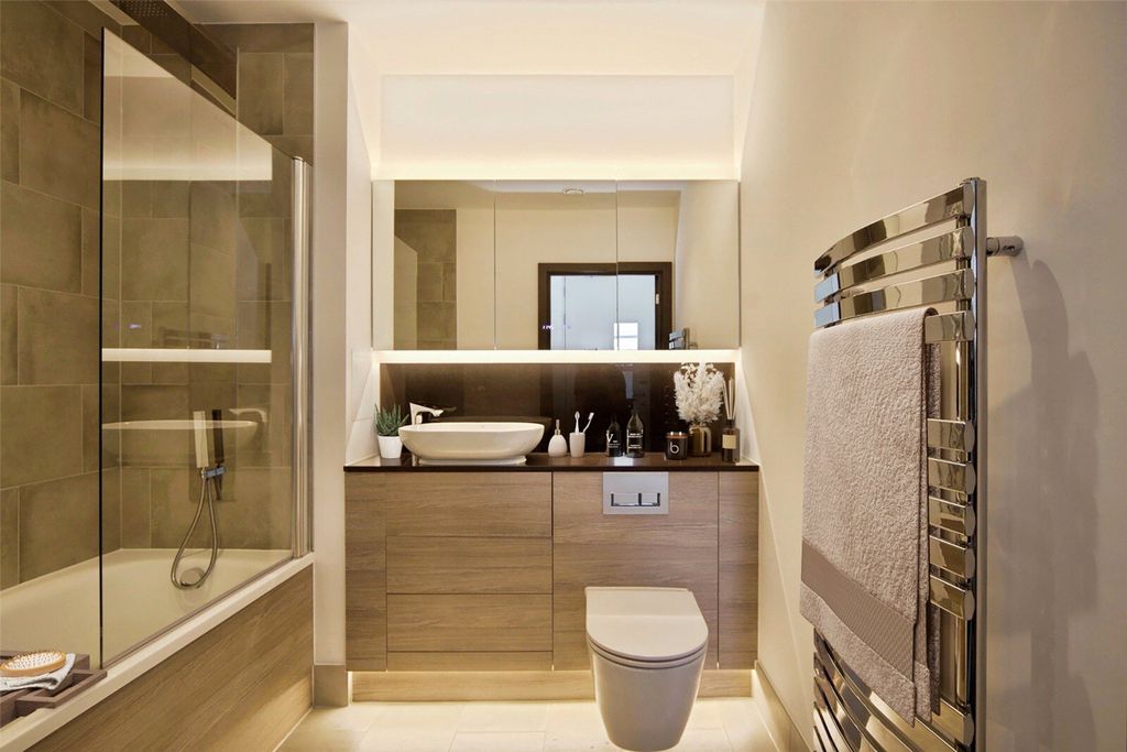 Property photo 2 of 8 Picture No. 20