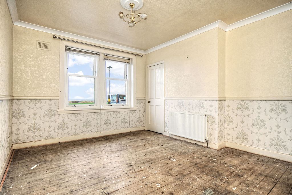 Property photo 3 of 8 Property Image 3