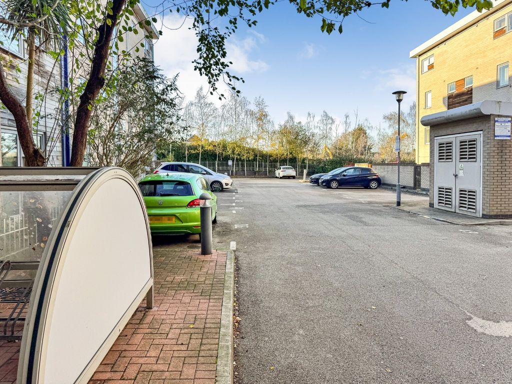 Property photo 3 of 20