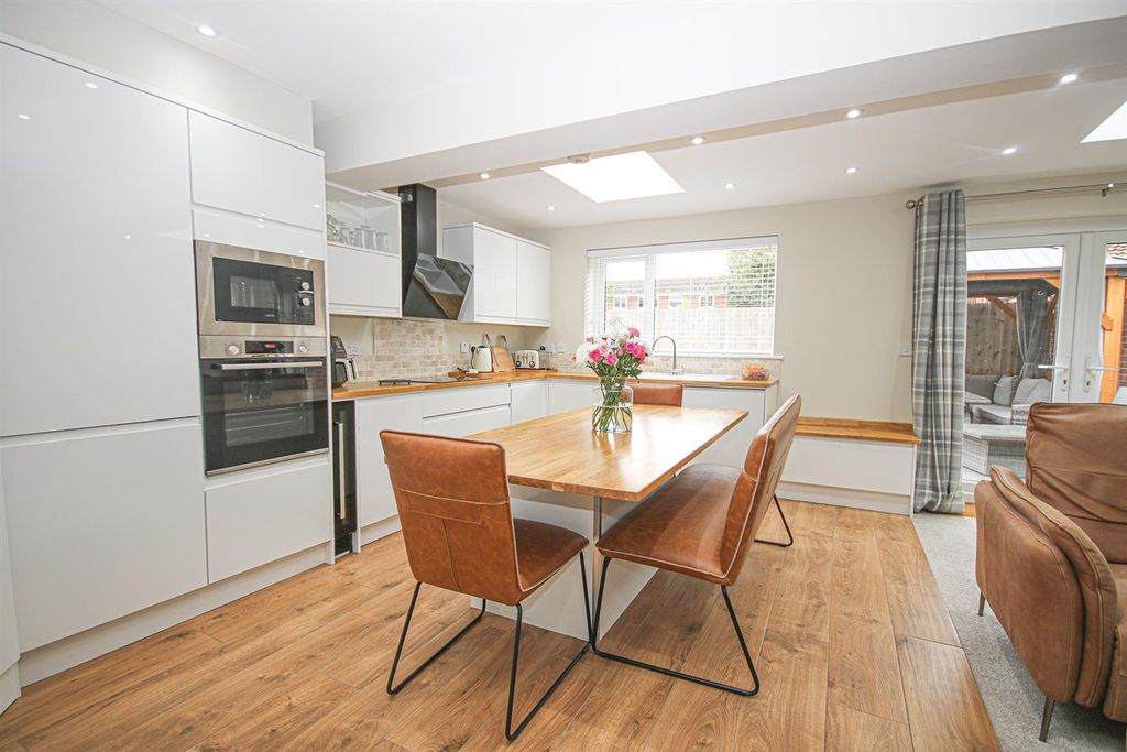 Property photo 3 of 17 Lkd1.Jpg